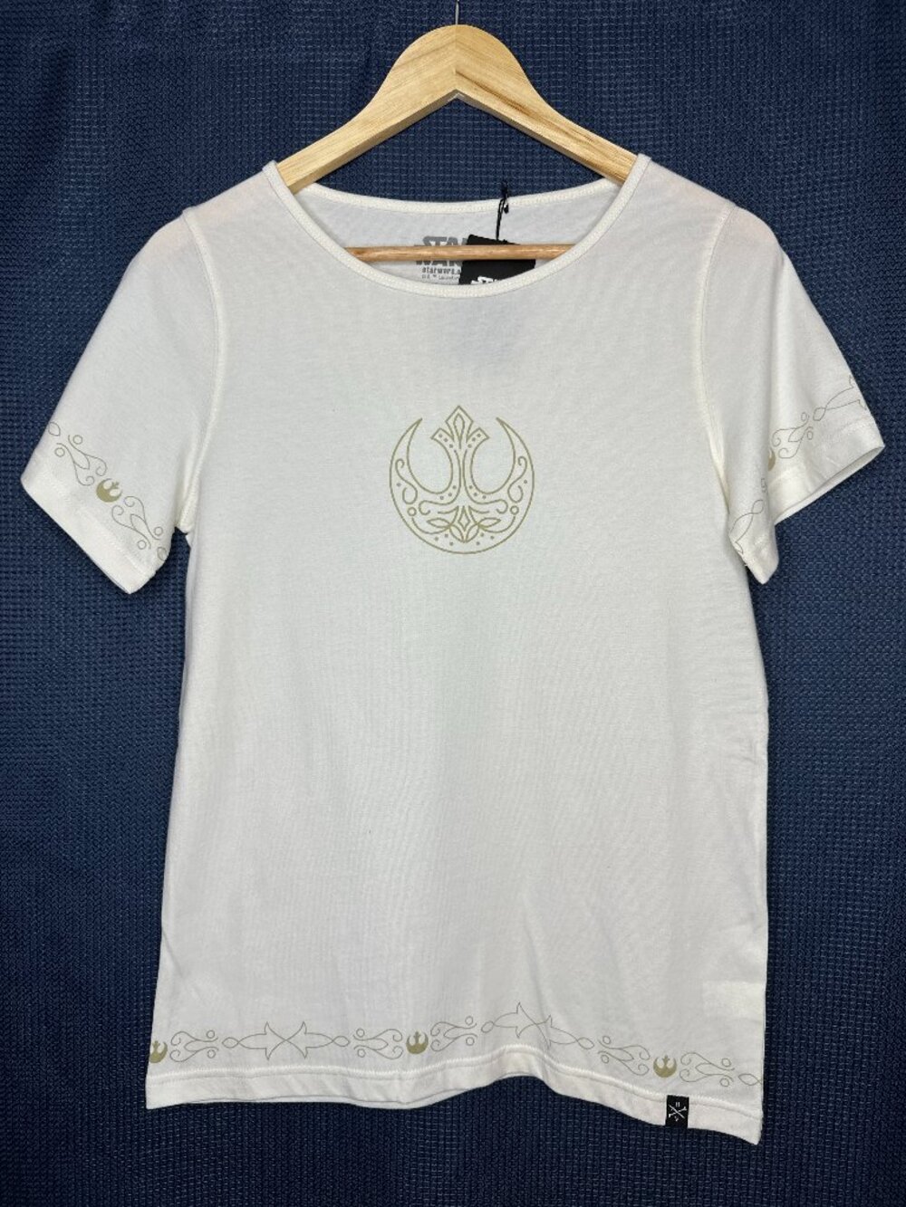 NWT Disney Heros & Villans Star Wars Rebel Alliance Round Neck T-Shirt, Medium